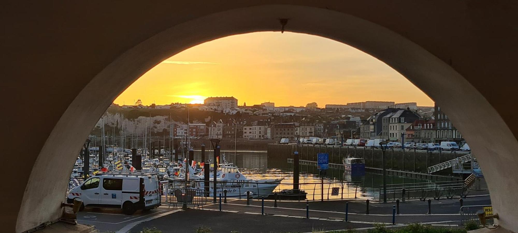 Vue Port 1 Er Etage Ascenseur Centre-ville * Dieppe